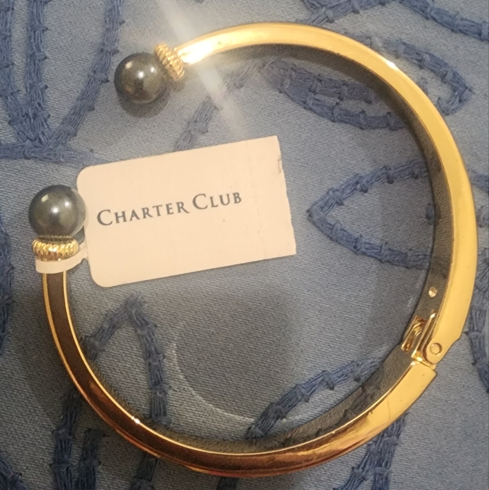New Charter‎ Club Gold Tone Bracelet